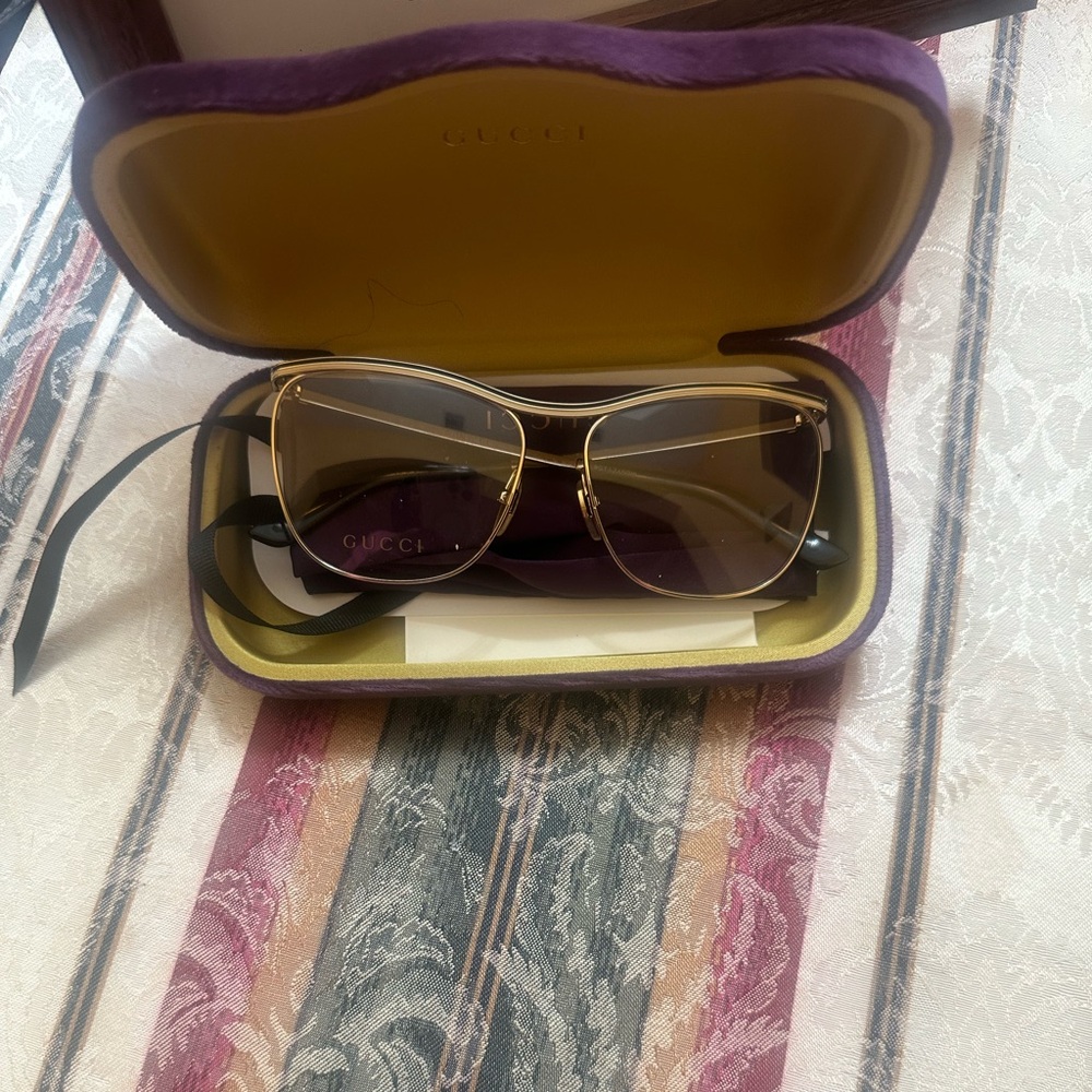 Gucci Gold Baby Bags with Luxurious Style